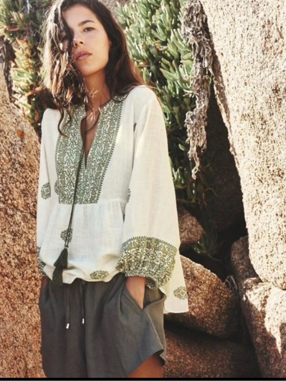 Zara set: Boho Cream Blouse and Shorts - Picture 2 of 12